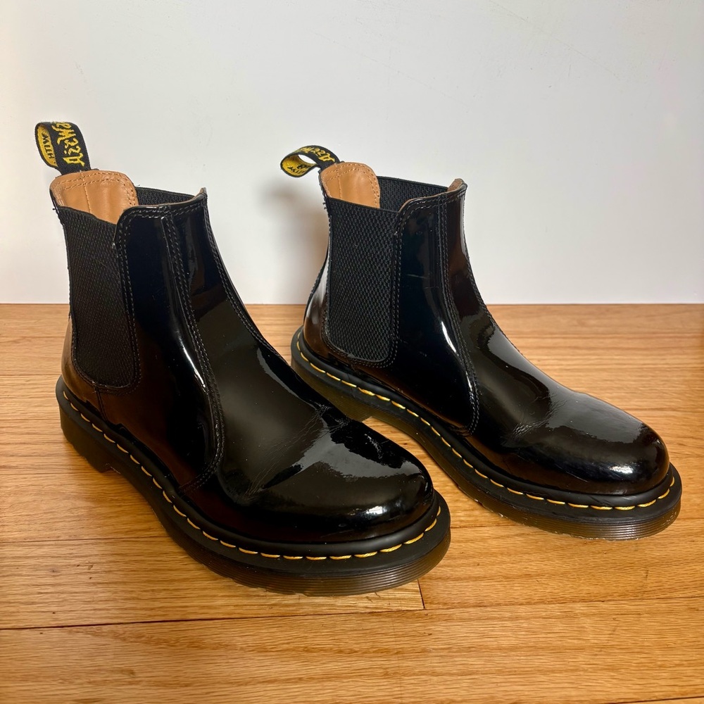 Dr. Martens Women's 2976 Patent Leather Chelsea Boot, Size 9 Ladies